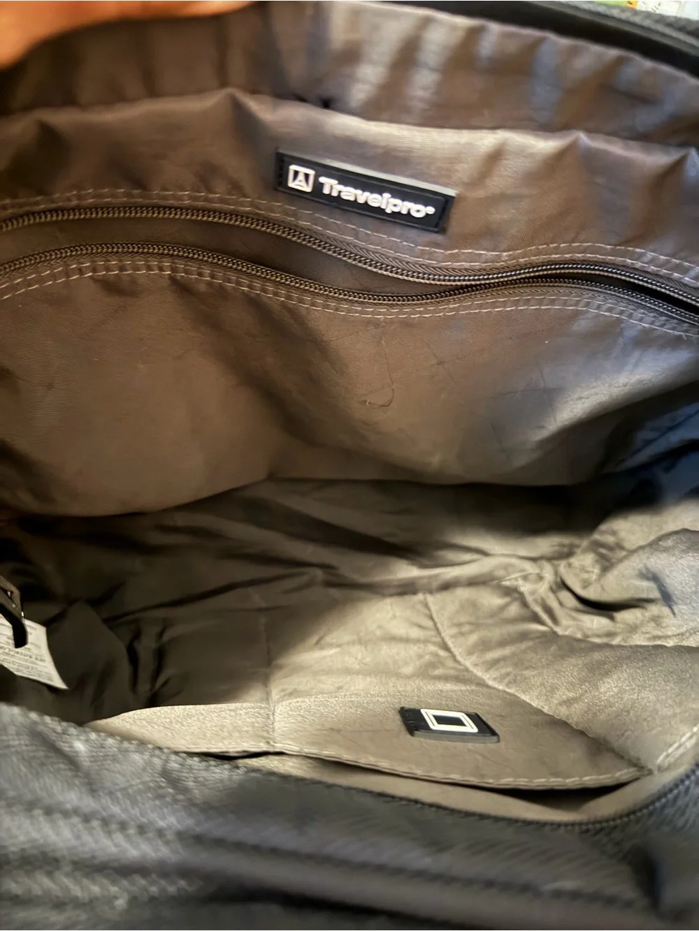 Travel pro black tote bag
